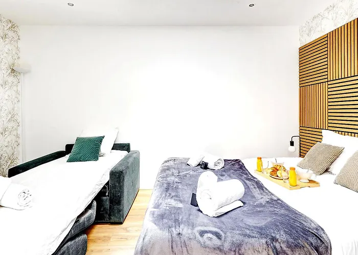 244 Saint Dominique - Superb شقة *