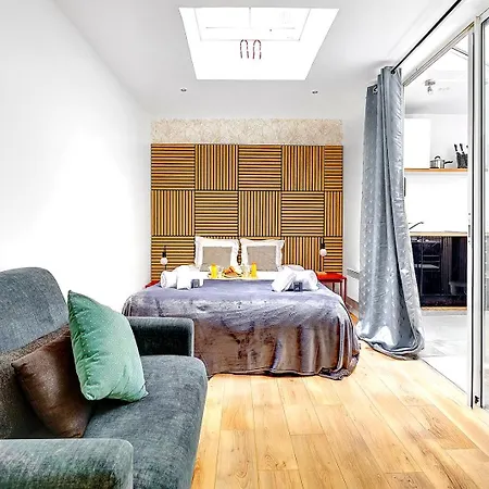 244 Saint Dominique - Superb Apartament Paryż